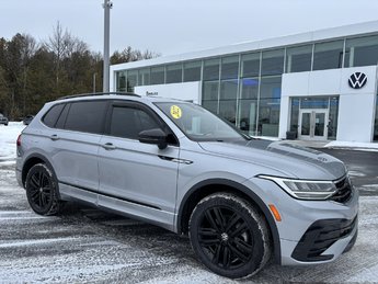 Volkswagen Tiguan Comfortline R-Line Black Edition 4MOTION 2022