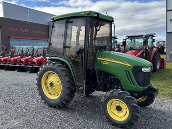 John Deere 4520  2011