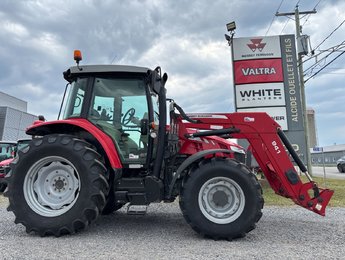 MASSEY FERGUSON 5611  2015