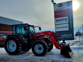 2017 MASSEY FERGUSON 6712