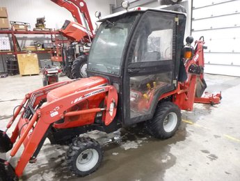 2008 MASSEY FERGUSON GC2410TLB