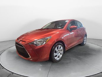 2020 Toyota Yaris Hatchback LE