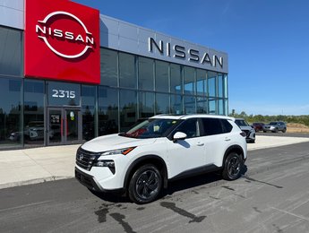 2025 Nissan Rogue AWD SV Moonroof