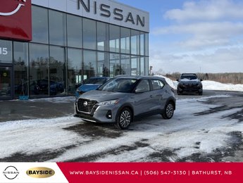 2025 Nissan Kicks Play SV FWD