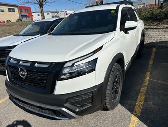 Nissan Pathfinder  2025