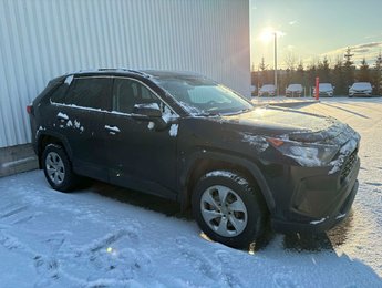 Toyota RAV4 LE AWD 2020