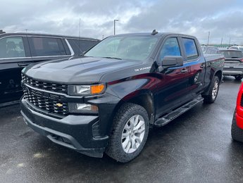Chevrolet Silverado 1500 LTD Custom 2022