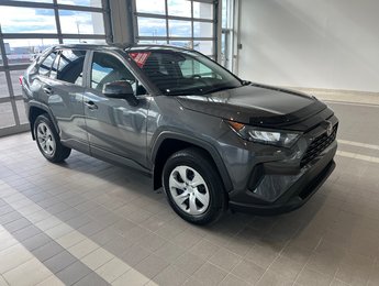 Toyota RAV4 LE 2023