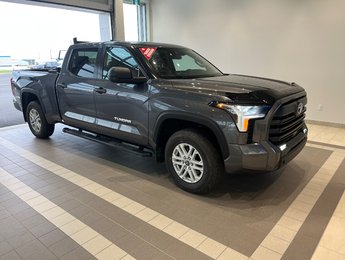 Toyota Tundra SR5 2024
