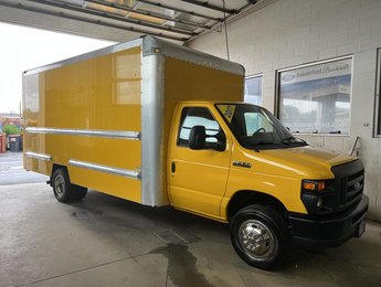 Ford E-450 E-450 Super renforcé 176 po DRW 2017