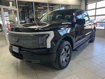 2023 Ford F-150 Lightning Lariat full