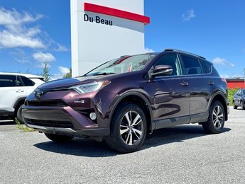 Toyota RAV4 XLE AWD / 60,000KM WOW ! MOINS CHER DU NET / 2018