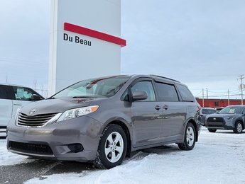 Toyota Sienna LE 8 PLACES / HYPER PROPRE / BIEN ENTRETENU / 2016