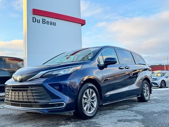Toyota Sienna XLE AWD / HYBRIDE / AUBAINE A SAISIR !! / 2021