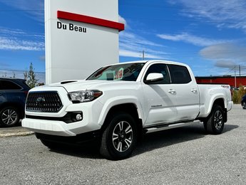 Toyota Tacoma DOUBLE CAB TRD SPORT / MARCHEPIEDS / COVER RIGIDE 2018