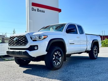 Toyota Tacoma TRD OFFROAD MANUELLE / GPS / PNEUS NEUFS / TOILE / 2023