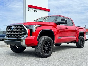 Toyota Tundra PLATINUM HYBRID / PEA 28-02-28=100km / GR. REMORQUAGE / LIFT KIT / MAGS 20  FUEL / PNEUS TOYO 2024