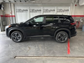 Nissan Rogue SV Moonroof 2024