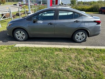 Nissan Versa S 2021