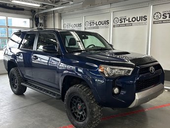 2016 Toyota 4Runner SR5 / TRD OFF ROAD
