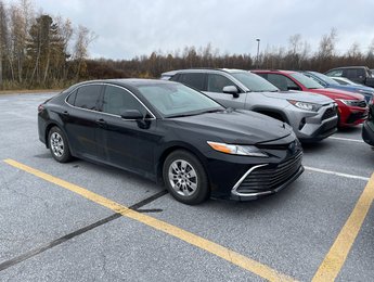 Toyota Camry XLE Hybrid PEA  72/120 2022