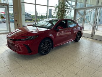2025 Toyota Camry XSE hybride AWD