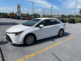 Toyota Corolla LE - Sièges Chauffants - Détecteur d'Angle Mort - 2022