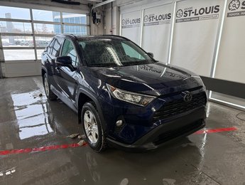 Toyota RAV4 XLE AWD 2020