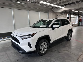 2021 Toyota RAV4 LE AWD / PEA 14 Mars 2025 ou 100000km