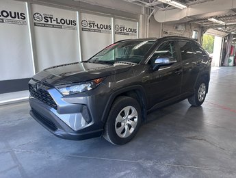 Toyota RAV4 LE Sièges Chauffants / Détecteur d'angle mort 2021