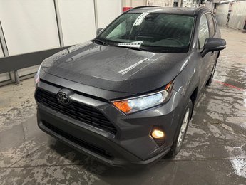 Toyota RAV4 XLE AWD 2021