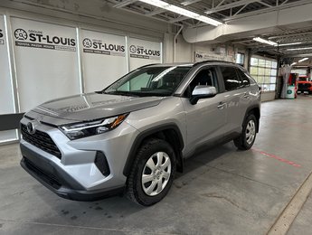 2022 Toyota RAV4 XLE BAS MILLAGE !