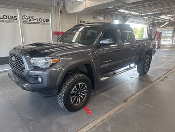 Toyota Tacoma TRD sport 2022