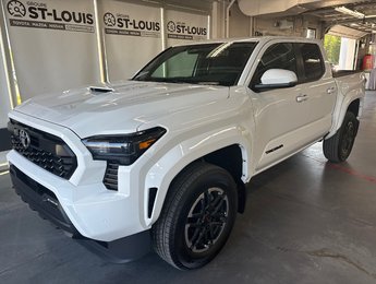 Toyota Tacoma DOUBLE CAB MT 2024