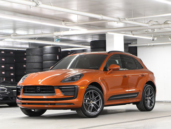 Porsche Macan Macan / Premium Plus Package / BOSE 2024