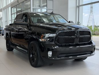 Ram 1500 Classic Express NIGHT EDITION | CREW CAB | 8 ROUES | 4X4 | CARPLAY | CAMÉRA | BLUETOOTH +++ 2020