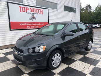 Chevrolet Sonic LT, Cd Player, Hands free, Cruise Control 2014