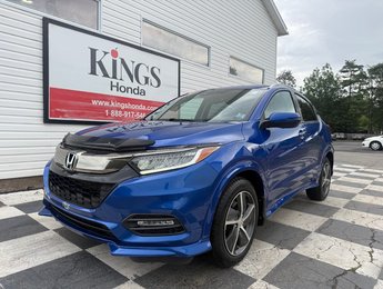 Honda HR-V Touring, keyless entry, backup camera, Bluetooth 2019