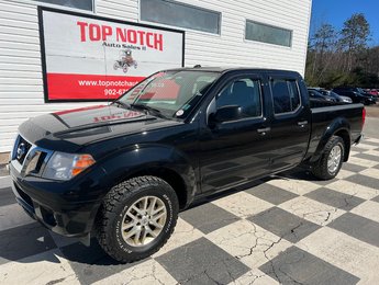 2014 Nissan Frontier SV - 4WD, Crew cab, Tow PKG, Bed liner, Alloys, AC