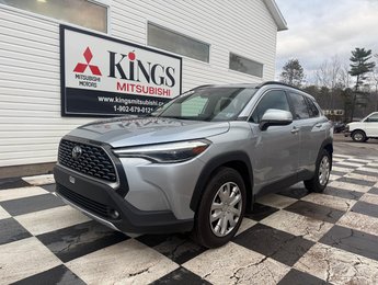 Toyota Corolla Cross XLE, keyless entry, backup cam, heated seats 2023