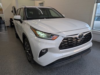 2022 Toyota Highlander XLE AWD