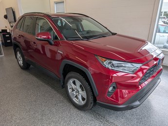2020 Toyota RAV4 Hybrid XLE AWD, A/C,