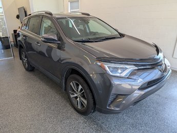 2018 Toyota RAV4 LE AWD,