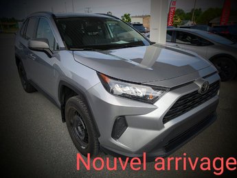 Toyota RAV4 LE AWD 2020