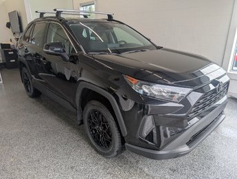 Toyota RAV4 LE AWD 2021