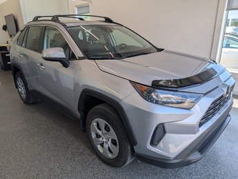 Toyota RAV4 LE AWD 2021