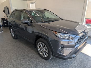 2021 Toyota RAV4 XLE Premium, AWD,
