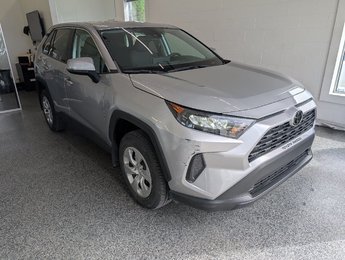 Toyota RAV4 LE AWD 2023