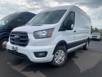 2022 Ford E-Transit Cargo Van Électrique TOIT MOYEN