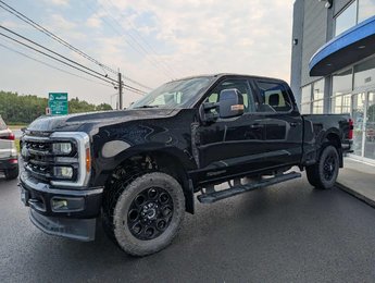 Ford Super Duty F-350 SRW LARIAT  HAUT NIVEAU Ensemble DÉCOR NOIR 2024